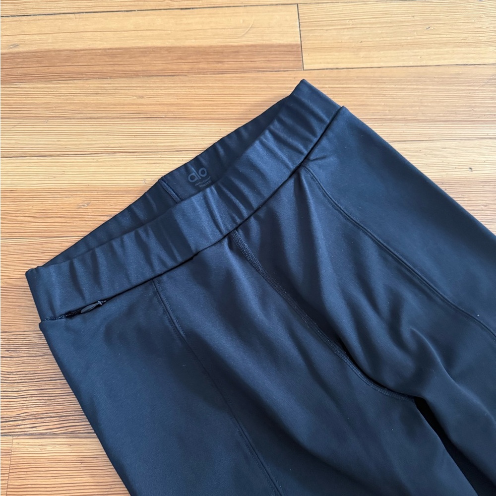 ALO Yoga Black Leggings - Picture 5 of 12